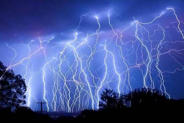 雷电图片大全_如何拍摄震撼雷电照片