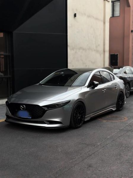 马自达3图片大全_马自达3有哪些颜色可选