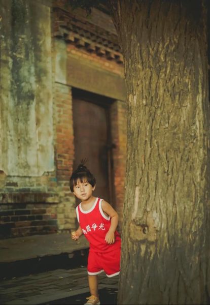 童年图片大全哪里找_童年照片怎么拍好看