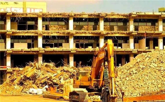 梦到家里房子被拆了_梦见房子被拆是什么预兆