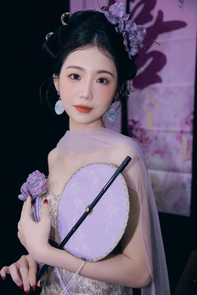 梦到化妆打扮自己_梦见化妆打扮自己什么意思