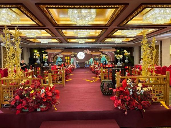 婚庆图片大全_婚礼现场布置图怎么选