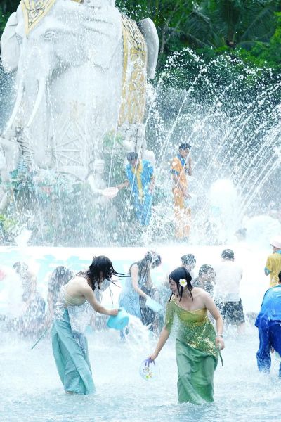 泼水节图片大全_如何拍摄节日氛围感