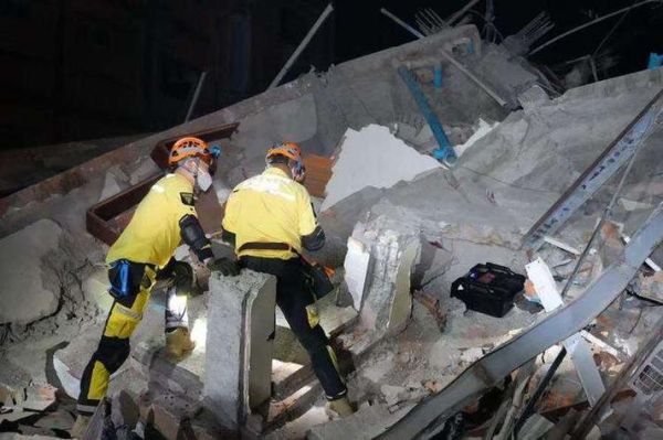 梦到地震房屋倒塌_是什么意思