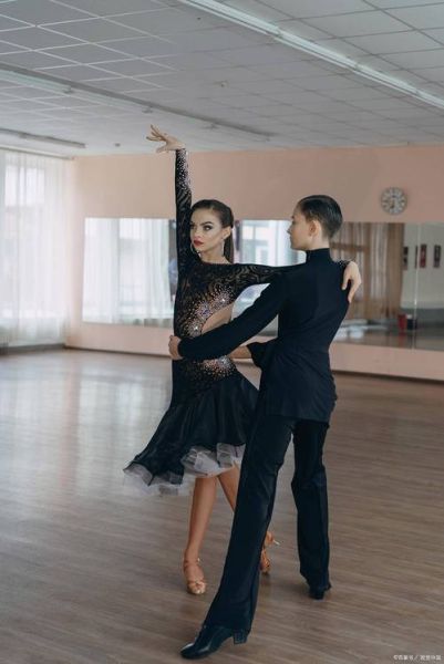 拉丁舞图片大全_如何挑选高清拉丁舞图片