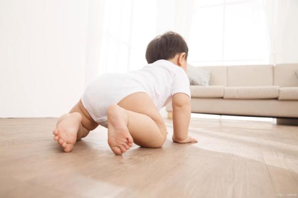 5个月宝宝可以坐吗_宝宝几个月能独立坐稳