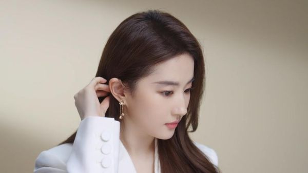 刘亦菲图片大全_高清壁纸哪里找