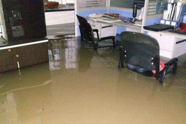 梦到淹水是什么意思_梦见家里被水淹了怎么办