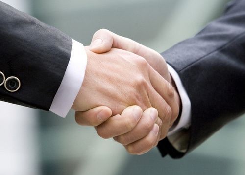 梦到握手是什么意思_梦见和陌生人握手预示什么