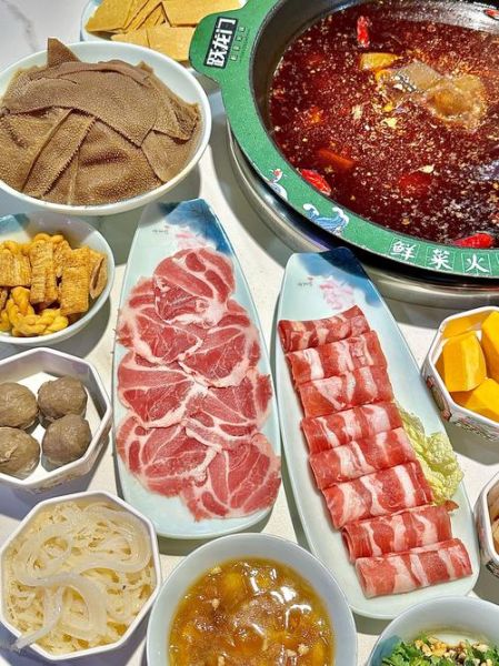 吃火锅图片大全_火锅配菜怎么摆盘好看