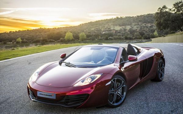 汽车图片大全哪里找_高清汽车壁纸怎么下载