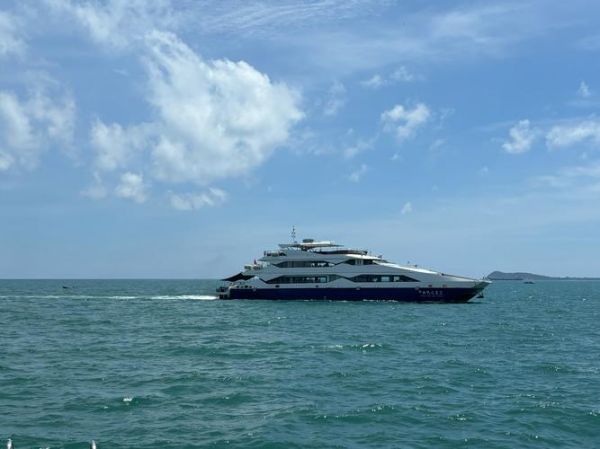 梦到在海上漂是什么意思_海上漂流梦境解析