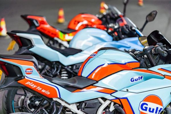 摩托图片大全大图哪里找_高清摩托壁纸怎么下载