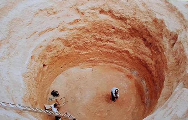 梦到埋人是什么意思_梦见埋人预示什么