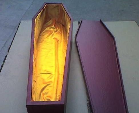 梦到做棺材是什么意思_梦见自己打棺材预示什么