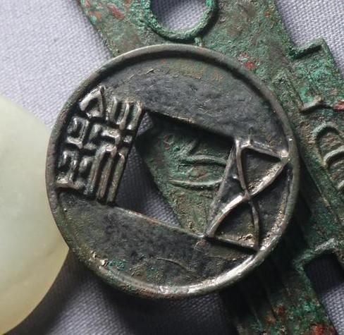 梦到钱币是什么意思_梦到钱币是吉兆吗