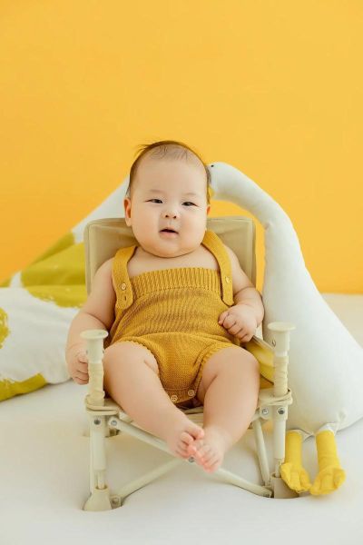 女宝宝百天照怎么拍_百天照服装搭配技巧