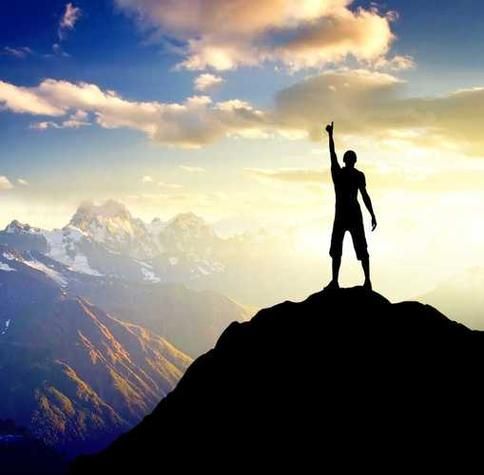 梦到高山是什么意思_如何解读梦见高山的心理暗示