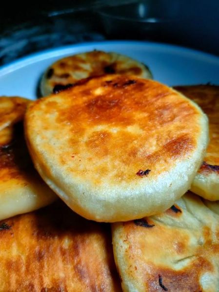 梦到烙饼是什么意思_梦见吃烙饼好不好