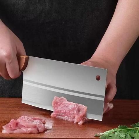 梦到菜刀是什么意思_梦见菜刀预示着什么