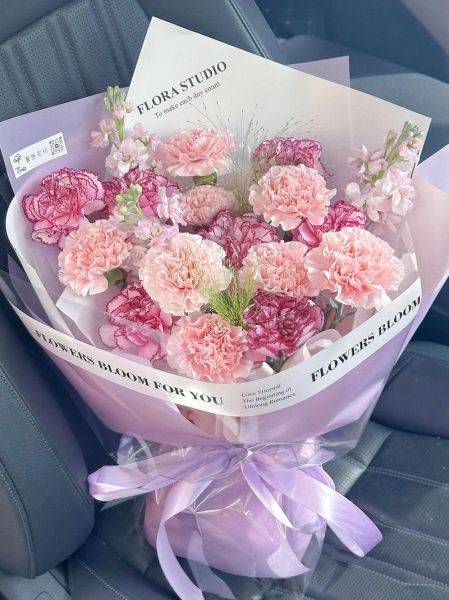 康乃馨花束图片大全_如何挑选最适合的款式